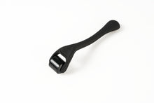 Load image into Gallery viewer, Beard Roller - Derma Roller for Men – 540 Titanium Microneedles for Beard Care (.3mm) (.5mm)
